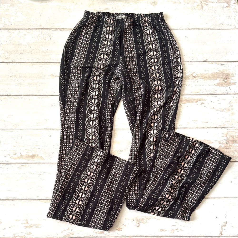 Charlotte Russe S/M Bell Bottom Flare Printed Pants Black White Small Womens